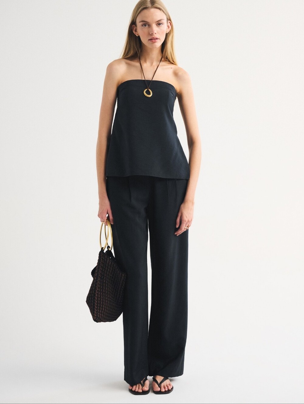 A&F  Lightweight Crepe Tailored Wide Leg Pant Black Size 2 Petite
